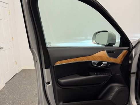 Used 2024 Volvo XC90 T8 Core image 27