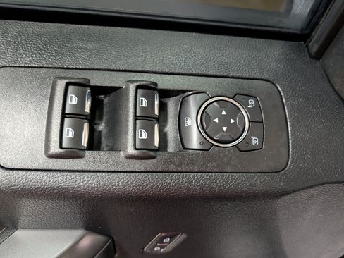 Used 2017 Ford F150 XLT w/ Equipment Group 302A Luxury AWD/4WD image 12