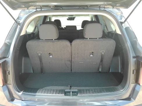 Used 2025 Kia Sorento LX FWD image 23