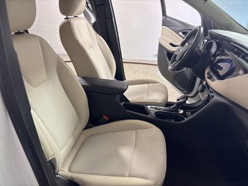 Used 2023 Buick Encore GX Select FWD image 19