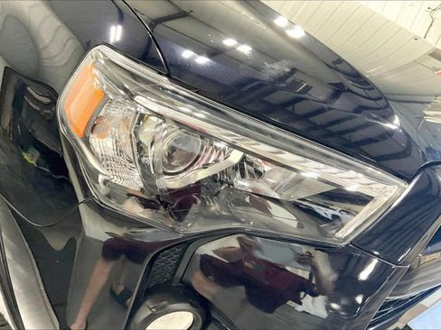 Used 2019 Toyota 4Runner SR5 Premium image 28