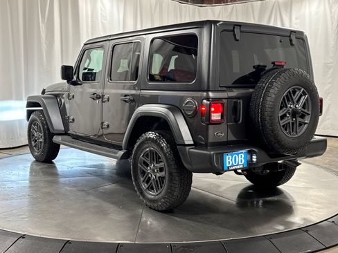 Used 2025 Jeep Wrangler Unlimited Sport AWD/4WD image 7