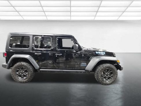 Used 2023 Jeep Wrangler Unlimited w/ Cold Weather Group AWD/4WD image 3