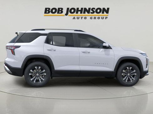 New 2026 Chevrolet Equinox LT AWD/4WD image 2