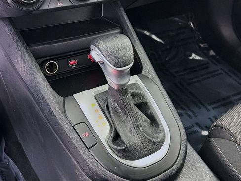 Used 2024 Kia Forte LXS image 19