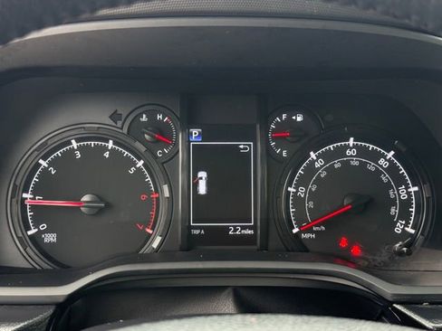 Used 2023 Toyota 4Runner SR5 Premium w/ Moonroof Package RWD image 15