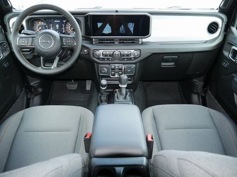 Used 2024 Jeep Wrangler Sport S image 6