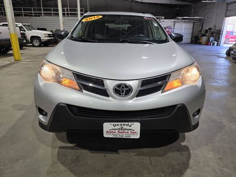 Used 2015 Toyota RAV4 LE AWD/4WD image 18