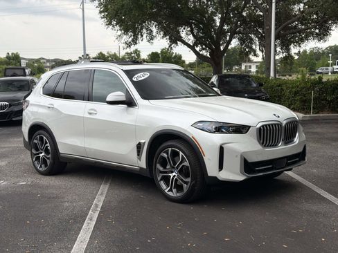 Certified 2026 BMW X5 xDrive40i w/ Climate Comfort Package AWD/4WD image 2