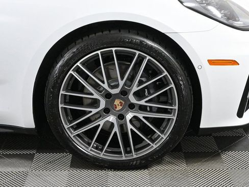 New 2026 Porsche Panamera RWD image 40