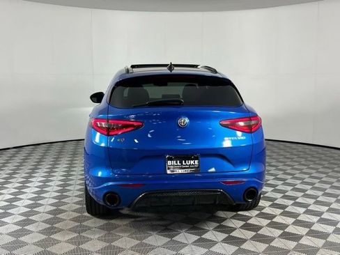 Used 2023 Alfa Romeo Stelvio Veloce image 9