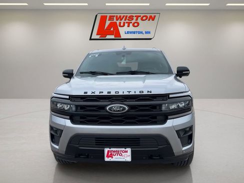 Used 2022 Ford Expedition Max Limited image 8