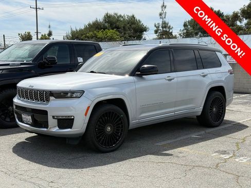 Used 2021 Jeep Grand Cherokee L Summit image 3