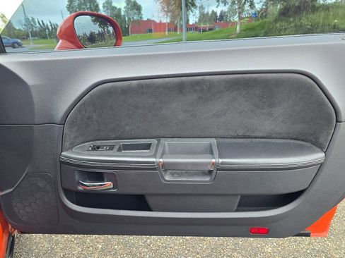 Used 2009 Dodge Challenger SRT8 RWD image 20