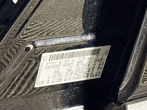 Used 2024 Nissan Rogue S image 24