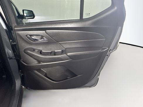 Used 2019 Chevrolet Traverse LS image 29