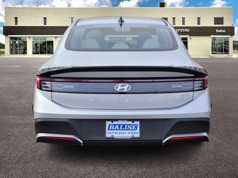 New 2026 Hyundai Sonata Blue FWD image 4