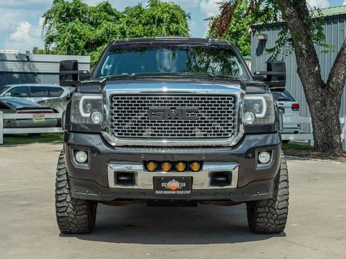 Used 2016 GMC Sierra 2500 Denali w/ Duramax Plus Package AWD/4WD image 9