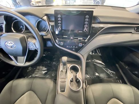 Used 2024 Toyota Camry LE image 23