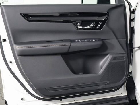 Used 2026 Honda CR-V Sport Touring image 12