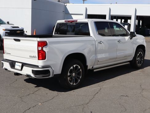 Certified 2025 Chevrolet Silverado 1500 High Country w/ Technology Package image 10