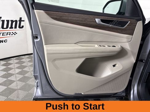 Used 2024 Volkswagen Atlas SEL Premium R-Line image 9