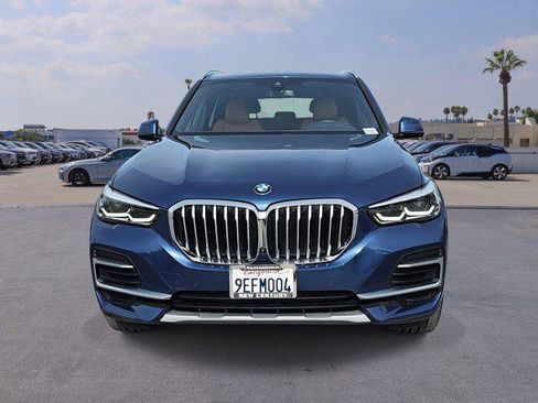 Certified 2023 BMW X5 sDrive40i w/ Parking Assistance Package image 2