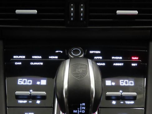 Certified 2022 Porsche Cayenne Turbo GT AWD/4WD image 25
