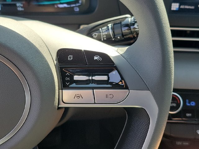 New 2026 Hyundai Elantra Hybrid FWD image 8