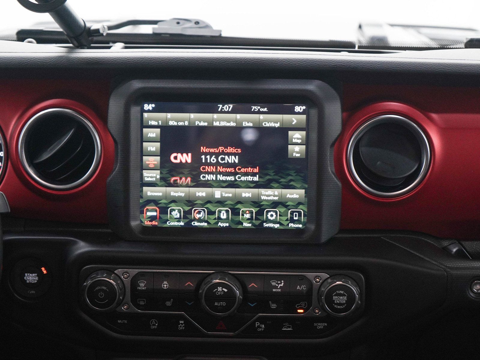 Used 2022 Jeep Gladiator Rubicon w/ LED Lighting Group AWD/4WD image 15