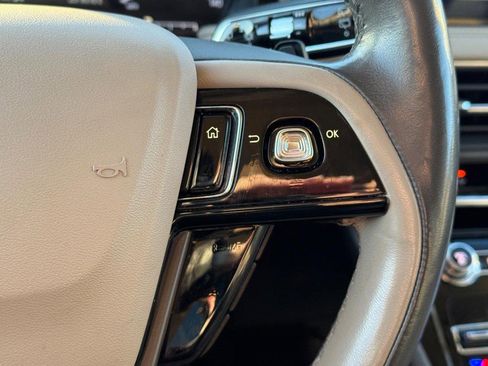 Used 2021 Lincoln Corsair AWD w/ Equipment Group 101A image 22