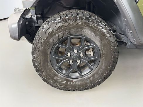 Used 2024 Jeep Wrangler Sport AWD/4WD image 31