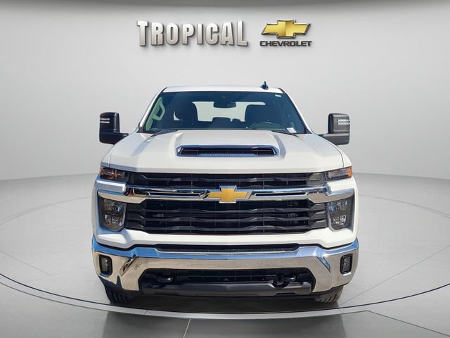 Used 2025 Chevrolet Silverado 2500 LT w/ Convenience Package AWD/4WD image 8