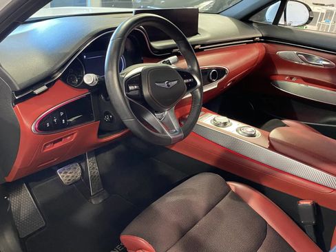 Used 2022 Genesis GV70 3.5T Sport w/ Cargo Package image 11