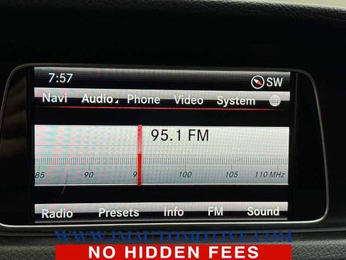 Used 2014 Mercedes-Benz E 350 4MATIC Sedan image 23