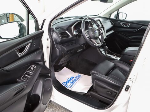 Used 2023 Subaru Ascent Limited w/ Technology Package AWD/4WD image 3