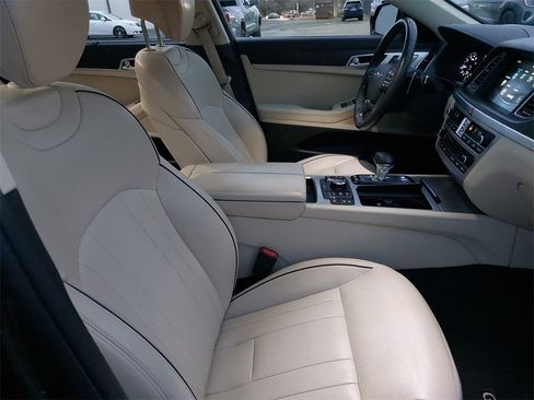 Used 2018 Genesis G80 3.8 w/ Option Group 03 image 10