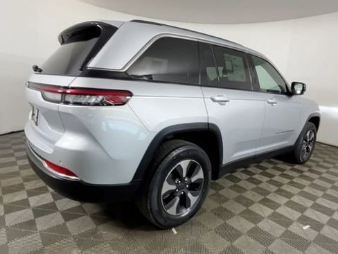 Used 2022 Jeep Grand Cherokee Limited 4xe AWD/4WD image 4