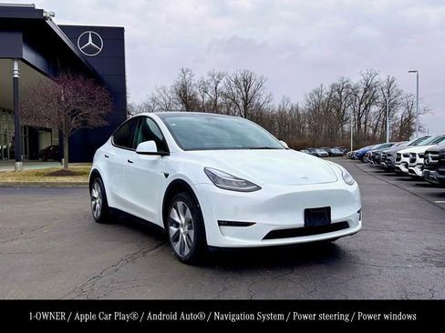 Used 2023 Tesla Model Y Long Range image 1
