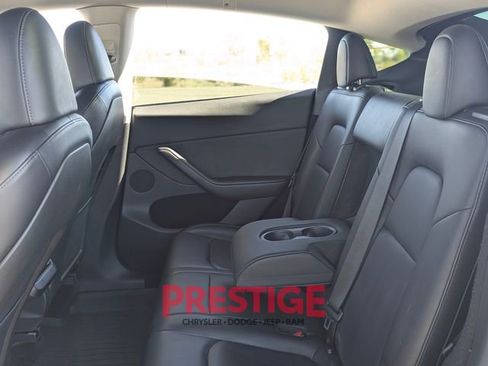 Used 2023 Tesla Model Y Long Range image 31
