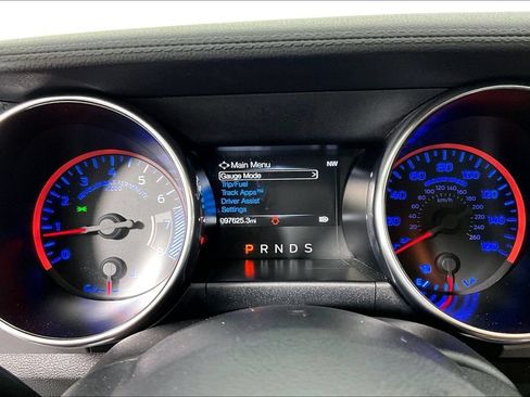 Used 2021 Ford Mustang Premium RWD image 20
