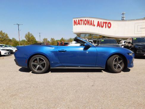 Used 2024 Ford Mustang Premium RWD image 4
