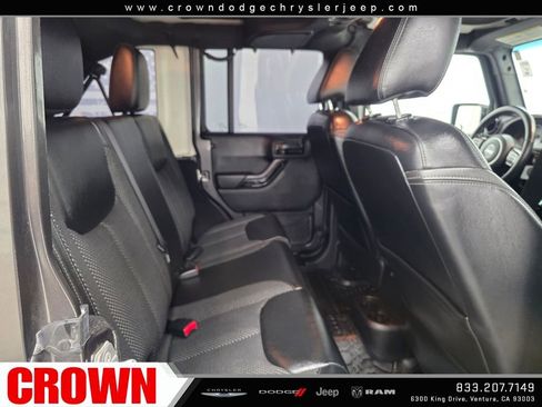 Used 2016 Jeep Wrangler Unlimited Sahara image 16