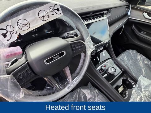 New 2025 Jeep Grand Cherokee Limited image 13