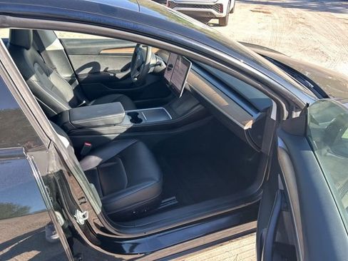 Used 2023 Tesla Model 3 Standard Range RWD image 9