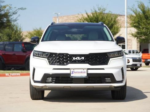 Used 2023 Kia Sorento SX AWD/4WD image 2