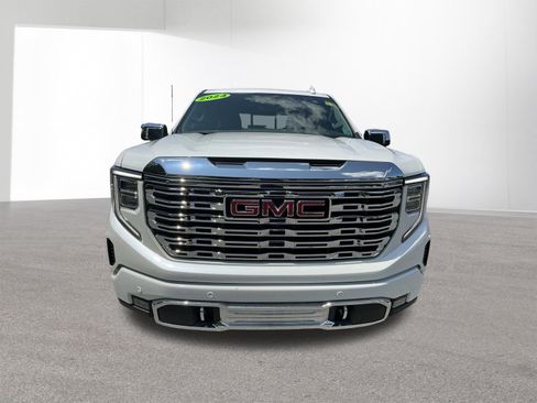 Used 2024 GMC Sierra 1500 Denali w/ Denali Reserve Package AWD/4WD image 8