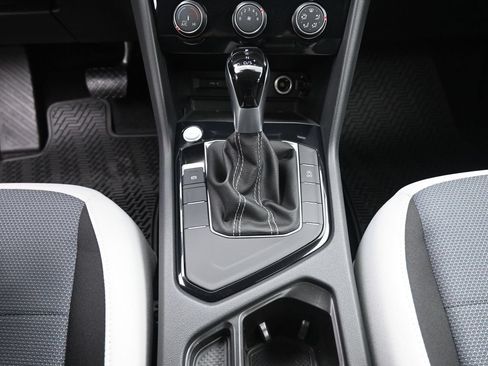 New 2026 Volkswagen Taos S FWD image 13