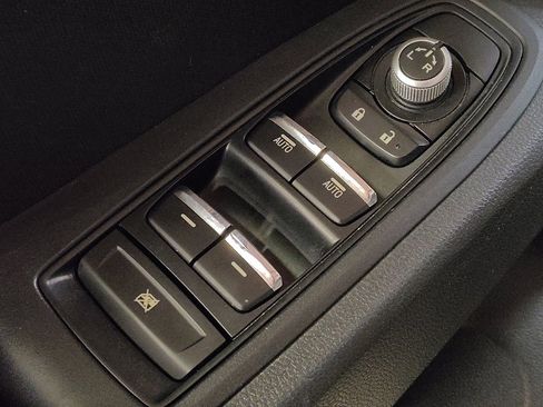 Used 2020 Subaru Ascent Premium w/ Convenience Package image 27