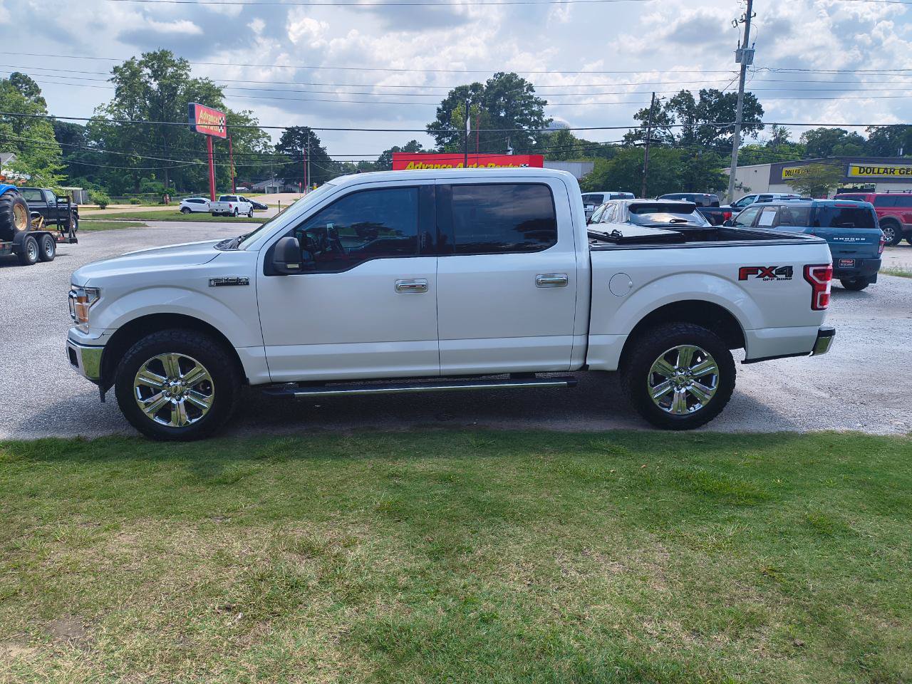 Used 2019 Ford F150 XLT w/ Equipment Group 302A Luxury AWD/4WD image 5